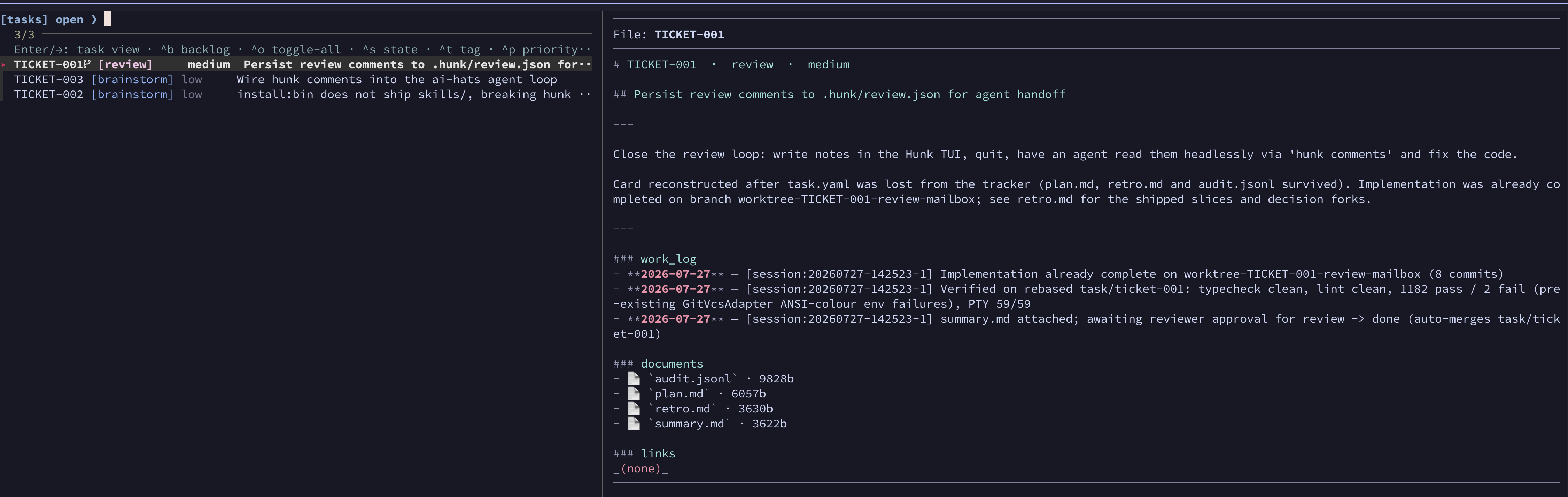 Интерфейс hatrack: слева список задач TICKET-001, TICKET-002, TICKET-003, справа карточка с work_log и приложенными документами